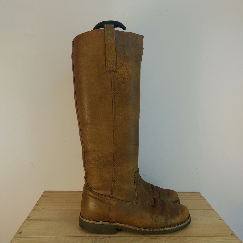 Rare/Discontinued Roots brown Tribe leather tall boots size 8.5 made in Canada